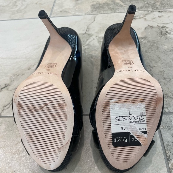 White House Black Market Black Patent Leather open toe cross front style heel - Picture 4 of 9